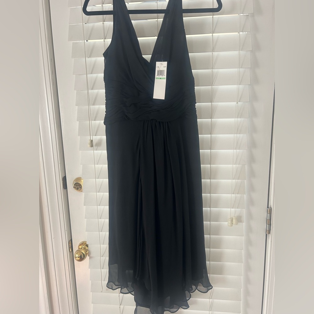 Elegant Black Sleeveless Dress